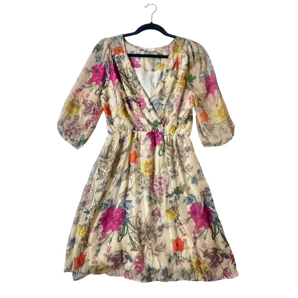 Everly Floral Surplice Knee Length Dress Cream Multi 3/4 Sleeve Elastic Waist M